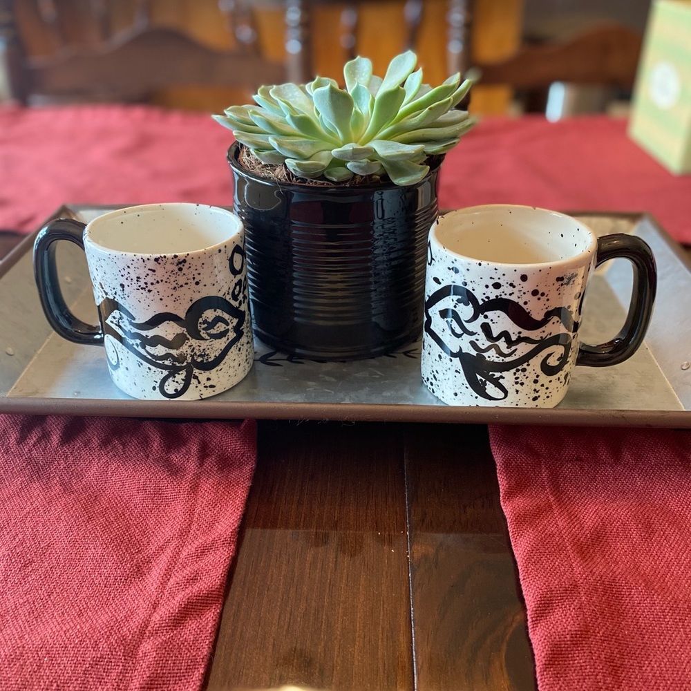 1994 Gail Pittman Tilapia Pottery Retired Design